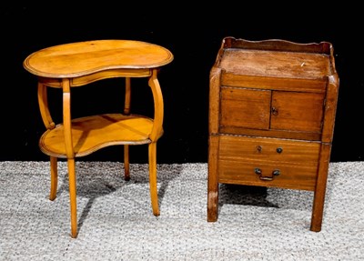 Lot 366 - A 19th century mahogany pot cupboard, with...