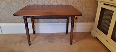 Lot 359 - A 19th century mahogany Pembroke table with...