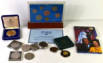 Lot 167 - A collection of GB and worldwide coinage to...