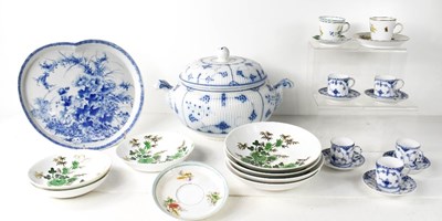 Lot 70 - A selection of 19th century porcelain, to...