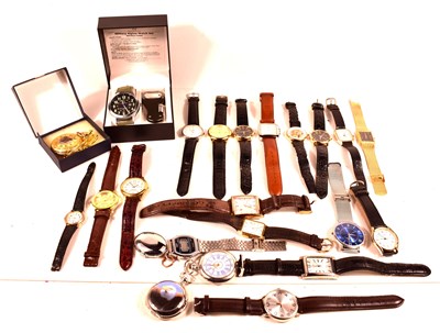 Lot 487 - A collection of vintage watches to include...