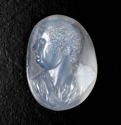 Lot 3 - A 19th century Roman style pressed glass cameo,...