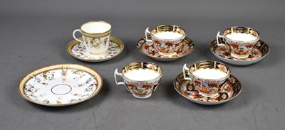 Lot 122 - A selection of Royal Crown Derby Imari pattern...