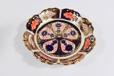 Lot 94 - A Royal Crown Derby fluted dish in the old...
