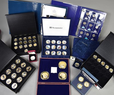 Lot 227 - A large group of coins to include a Change...
