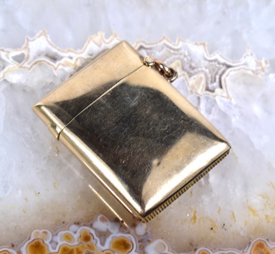 Lot 117 - A 9ct gold vesta case, hallmarked for Mills &...
