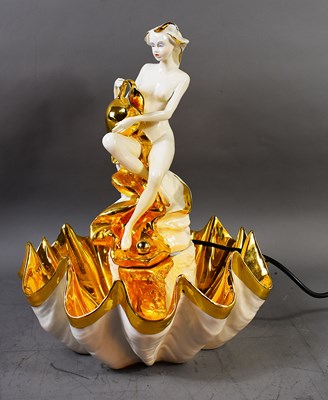 Lot 189 - A Capo de Monte porcelain table lamp /...