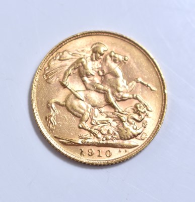 Lot 9 - An Edward VII full gold sovereign dated 1910.