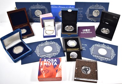 Lot 45 - A group of silver coins to include a Royal...