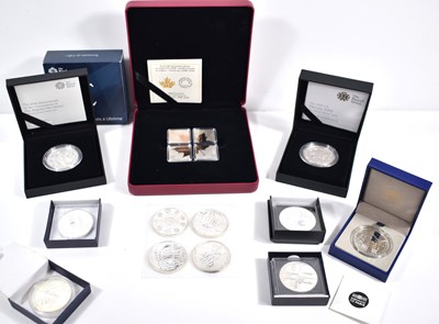 Lot 46 - A group of silver coins to include a Royal...
