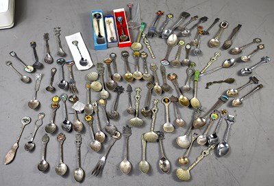 Lot 129 - A group of collectors / souvenir spoons to...