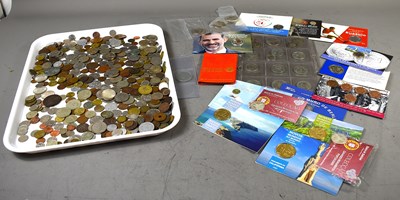 Lot 33 - A group of worldwide coinage to include 1 Pysa...