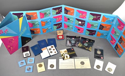 Lot 39 - A collection of coins to include Royal Mint...