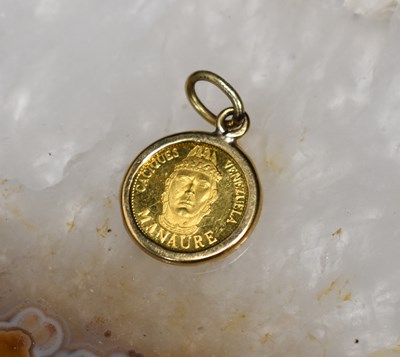 Lot 42 - A 22ct gold Caciques de Venezuela Manaure, in...