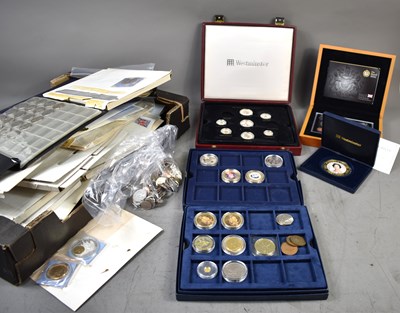 Lot 41 - A large group of coins to include a 2008 UK...