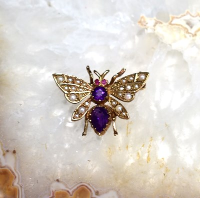 Lot 141 - A Victorian style 9ct gold, pearl, amethyst...