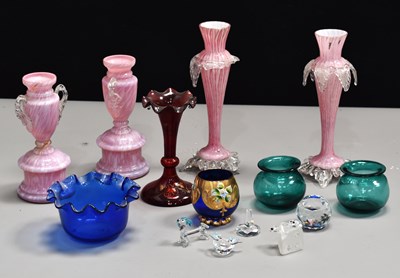 Lot 165 - A group of decorative glassware to include...