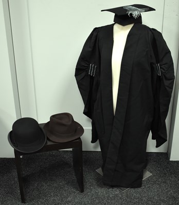 Lot 335 - A group of vintage hats comprising a military...