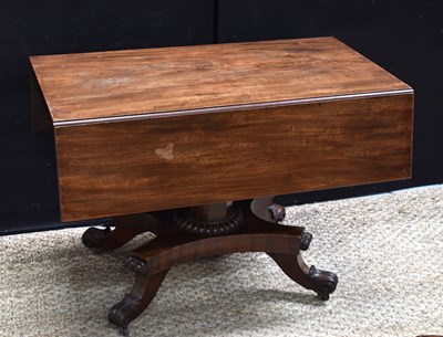 Lot 554 - A Regency mahogany drop leaf pembroke...