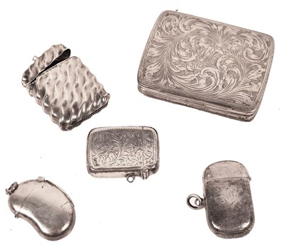Lot 321 - Four silver vesta cases together with an 800...