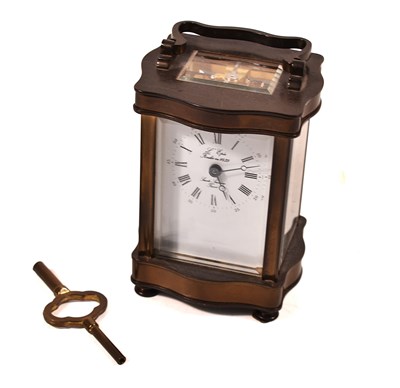 Lot 257 - An early 20th century French carriage clock,...