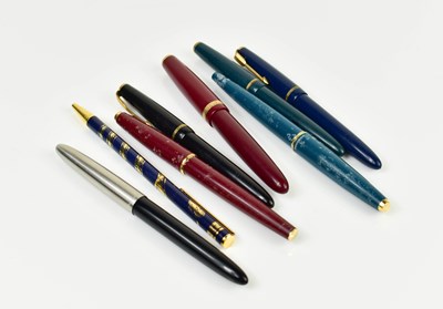 Lot 134 - A group of fountain pens to include examples...