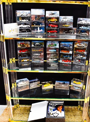 Lot 434 - A large collection of GE Fabbri model 007...