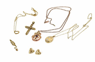 Lot 113 - A selection of 9ct gold jewellery, to include...