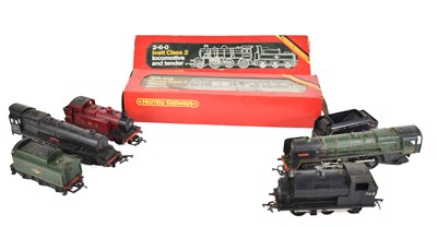 Lot 439 - A group of OO gauge locomotives to include a...