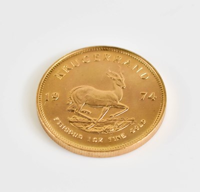 Lot 48 - A South Africa 1oz fine gold Krugerrand, dated...