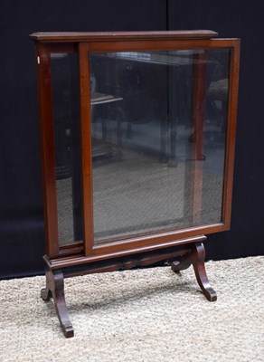 Lot 506 - A late 19th / early 20th century mahogany...