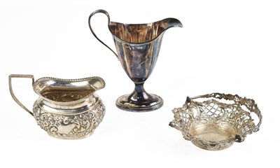 Lot 358 - A silver bon bon dish with pierced decoration,...