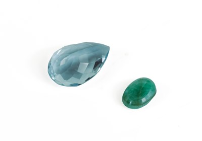 Lot 65 - A loose oval cut emerald, with MGL certificate...