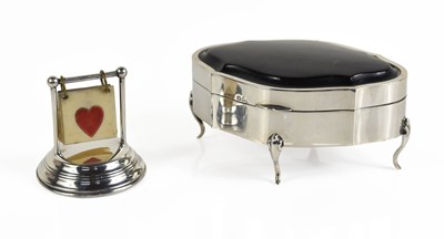 Lot 350 - A silver and tortoiseshell shaped ring box,...
