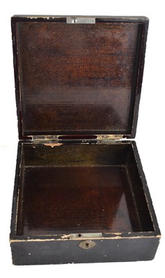 Lot 23 - A selection of jewellery and watches, to...