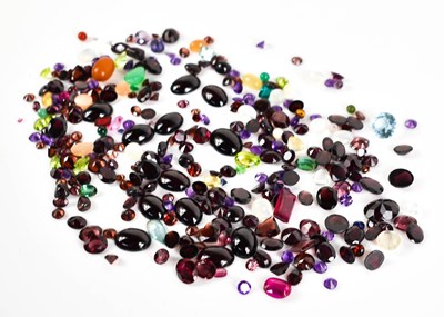 Lot 37 - A selection of loose cut gemstones, various...