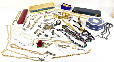 Lot 326 - A quantity of costume jewellery to include...