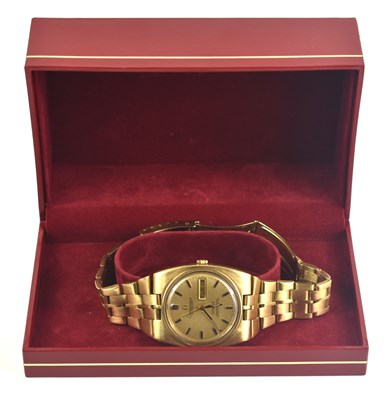 Lot 299 - An 18ct gold Omega Constellation automatic...