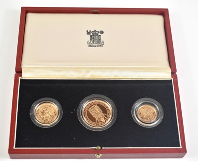 Lot 383 - A Royal Mint 500th Anniversary 1489-1989 Gold...