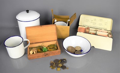 Lot 13 - A group of collectible items to include enamel...