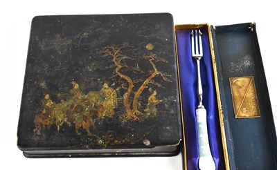 Lot 499 - A Meiji period Japanese lacquer trinket box,...