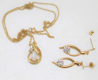 Lot 184 - A pair of 9ct gold earrings together with a...