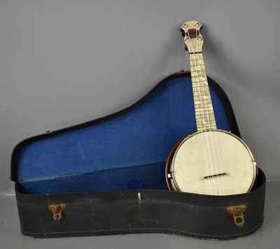 Lot 141 - A mid 20th century Broadcaster banjo ukelele,...