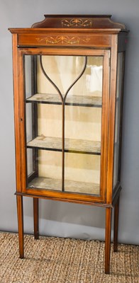 Lot 497 - An Edwardian mahogany display cabinet with...