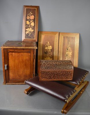 Lot 146 - A group of treen, to include a domed box...