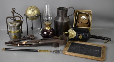Lot 222 - A group of collectables to include antique...