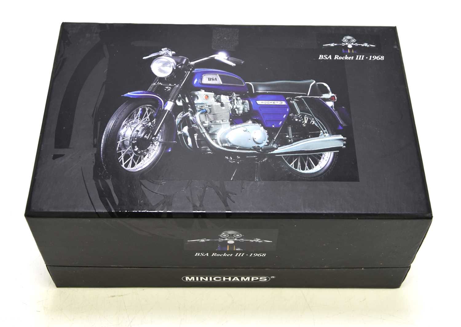 Lot 360 - A Minichamps 