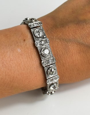 Lot 65 - An exceptional Art Deco period platinum and...