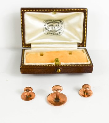 Lot 23 - A 9ct rose gold collar stud set in the...