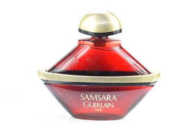 Lot 553 - A large "Samsara" by Guerlain Paris perfume...